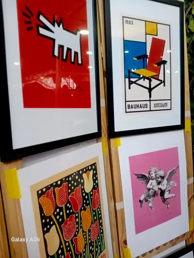 Cuadro vanguardista ,Perro artista Keith Haring. - miniatura 3