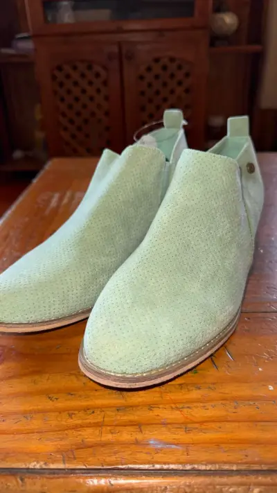Botines de gamuza verde claro para mujer - miniatura 2