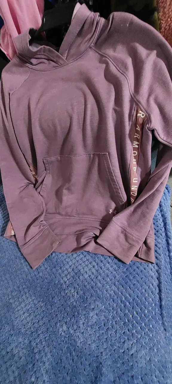 Polerón con capucha morado Under Armour - 3