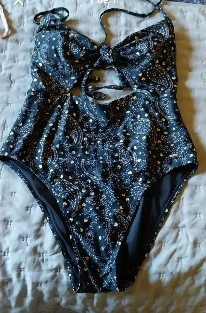 Traje de baño entero estampado floral