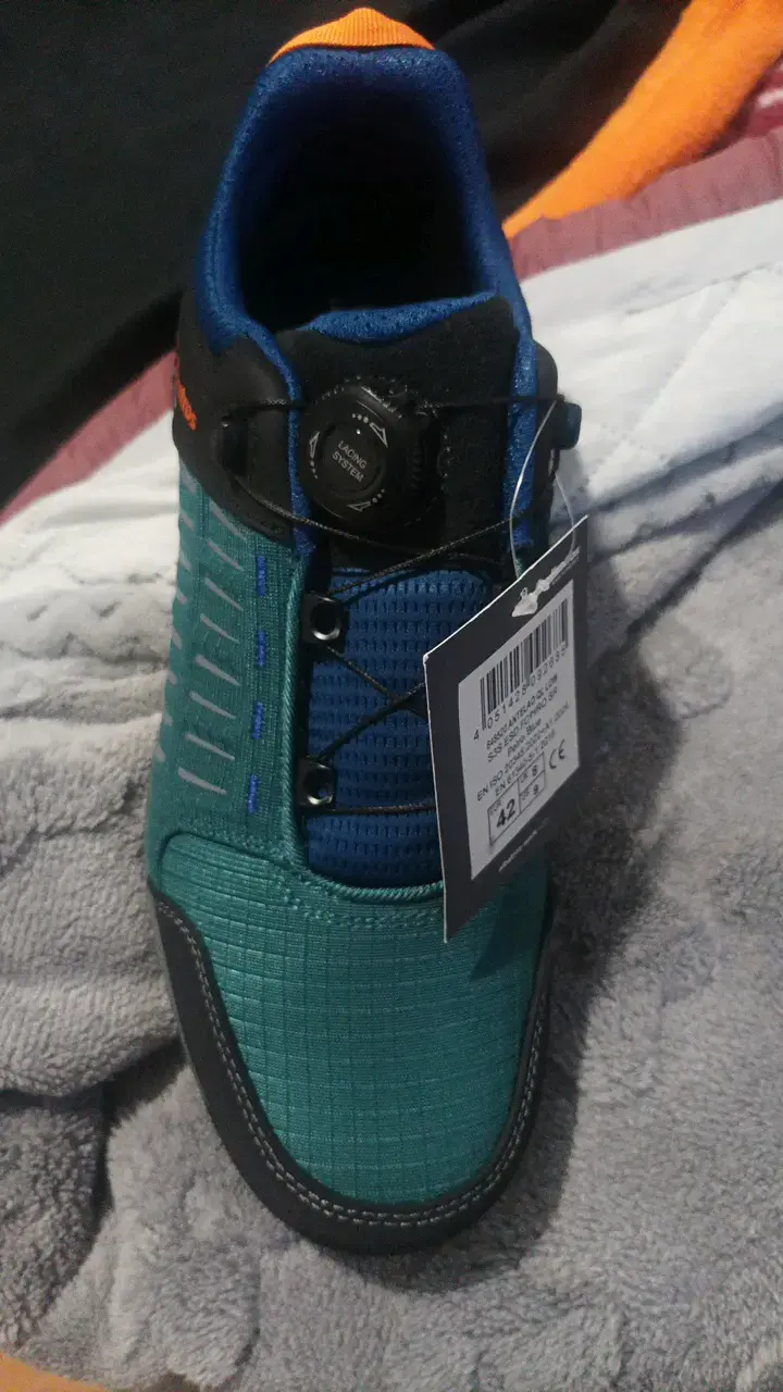 Zapatillas de seguridad Albatros talla 42 - 2