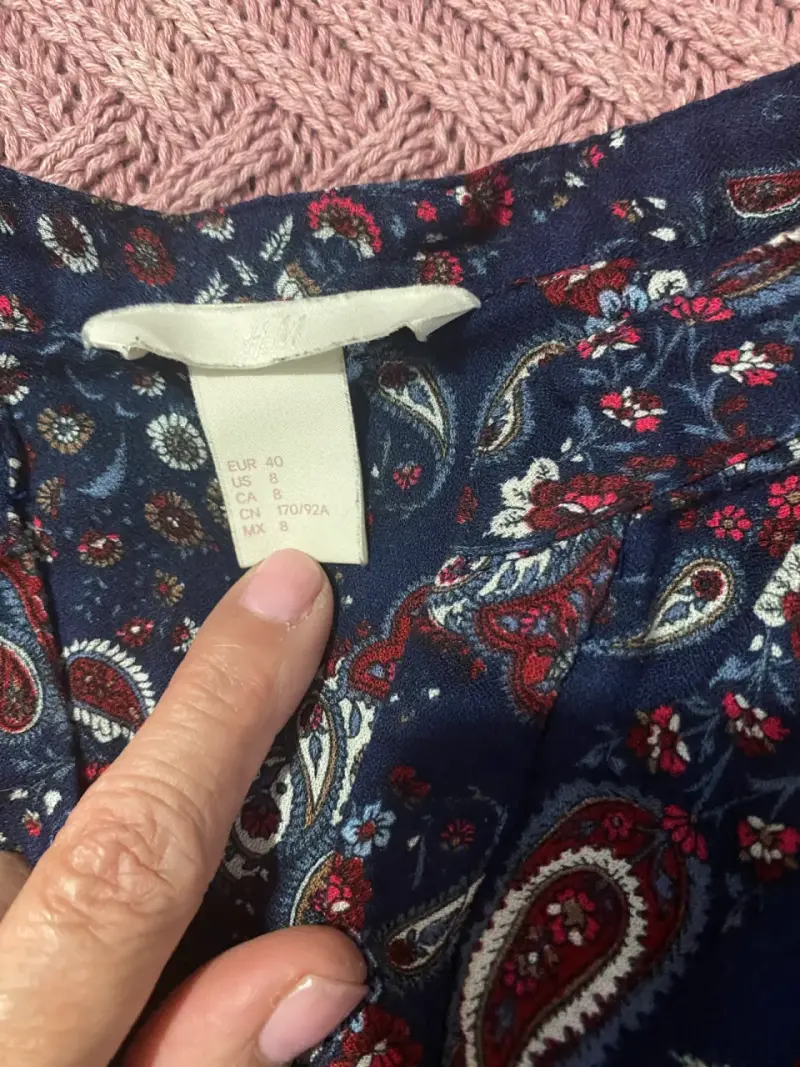 Blusa estampada floral azul para mujer - 3