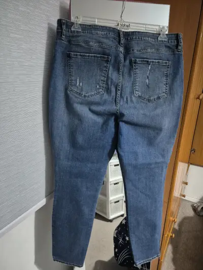 Jeans de mujer desgastados azul - miniatura 2