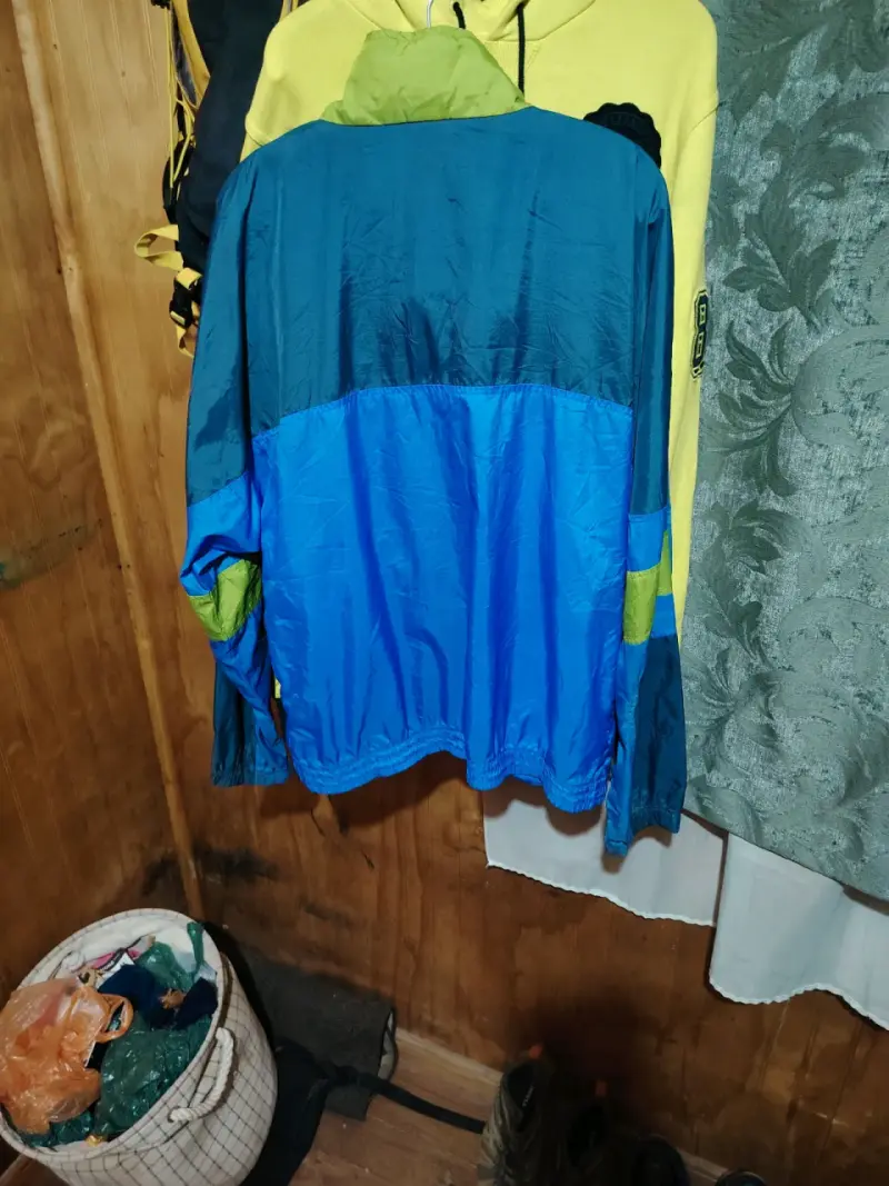 Chaqueta cortaviento Nike azul y verde - 2
