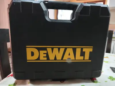 Taladro Inalámbrico DeWalt 20V con Baterías - miniatura 2