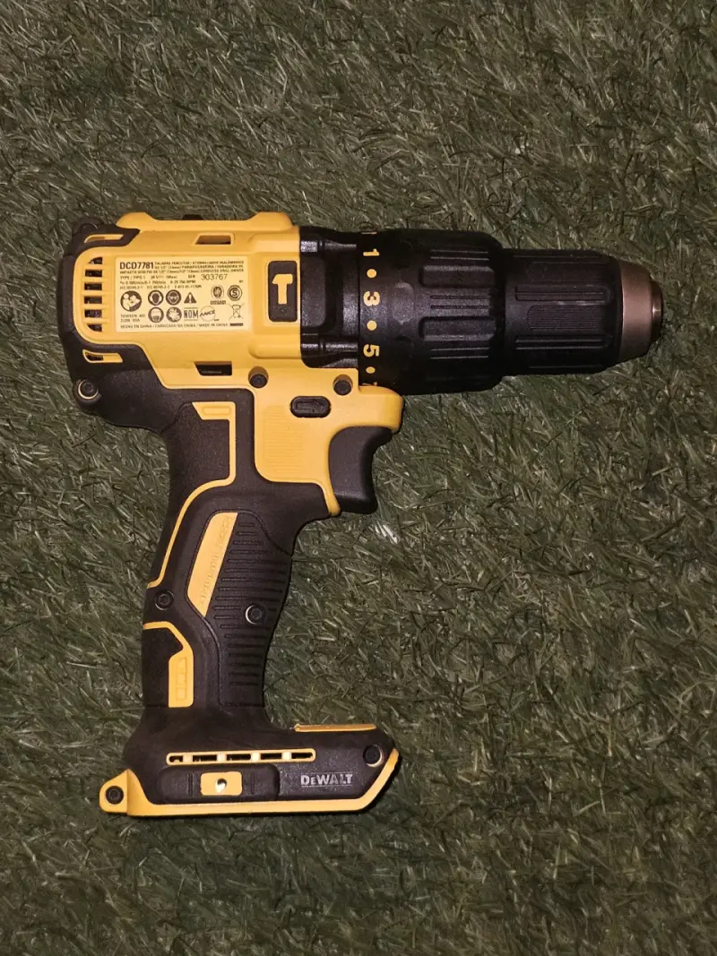 Taladro Inalámbrico DeWalt 20V Max Brushless - 2