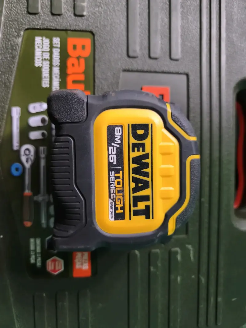 Cinta Métrica DeWalt Tough Series 8m