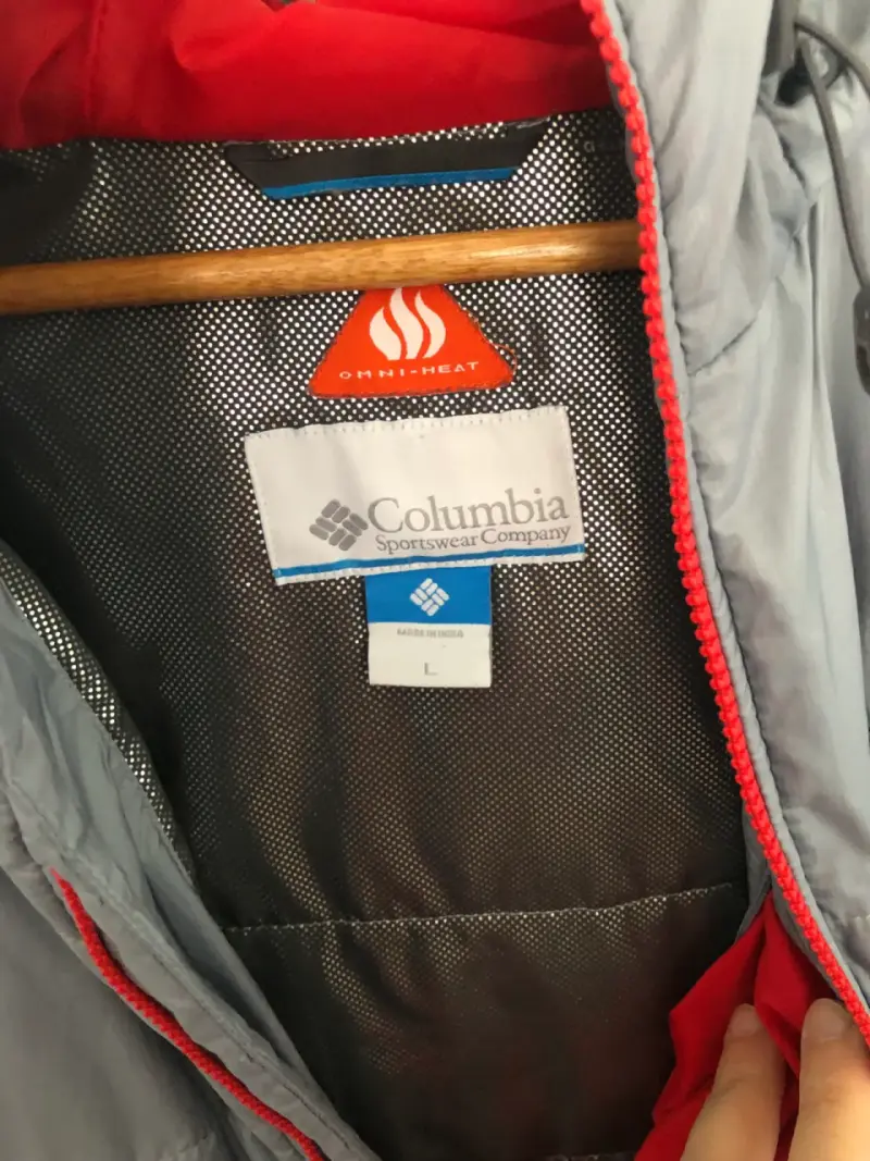Chaqueta Columbia Omni-Heat Gris con Cierre Rojo - 2