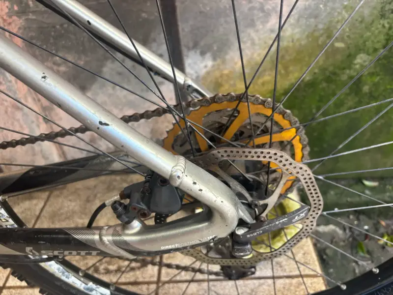 Bicicleta Scott de Montaña con Frenos de Disco - 3