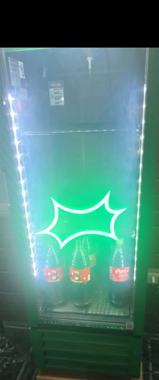 Refrigerador exhibidor Sprite con luz LED - 2