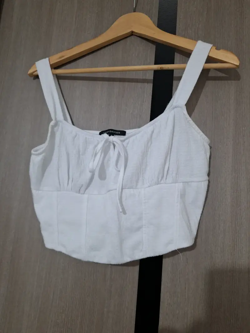 Top blanco de tirantes Fashion Park