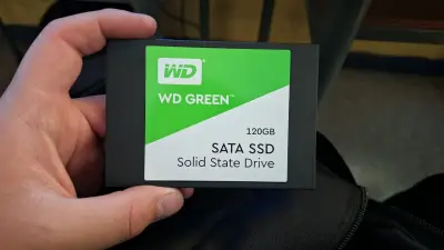 Disco Sólido WD Green 120GB SATA SSD - miniatura 2