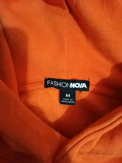 Polerón con capucha Fashion Nova - miniatura 2