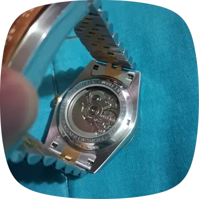 Reloj Pagani Design dorado y plateado - miniatura 6