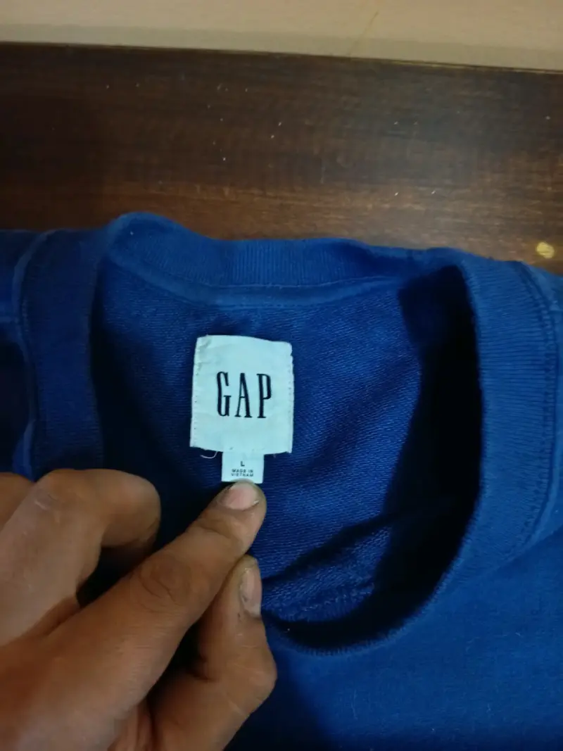 Polerón azul GAP talla L - 2