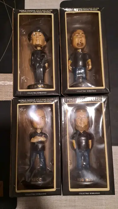 4 Figuras Bobblehead Coleccionables - miniatura 2