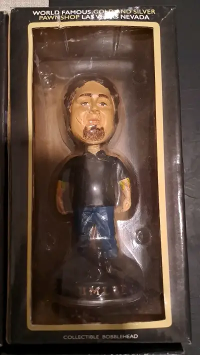 4 Figuras Bobblehead Coleccionables - miniatura 4
