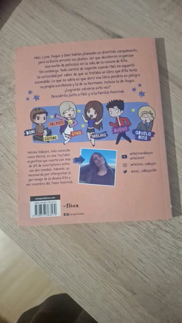 Libro 'Una Hermana Anormal' de Melina Vallejos - 3