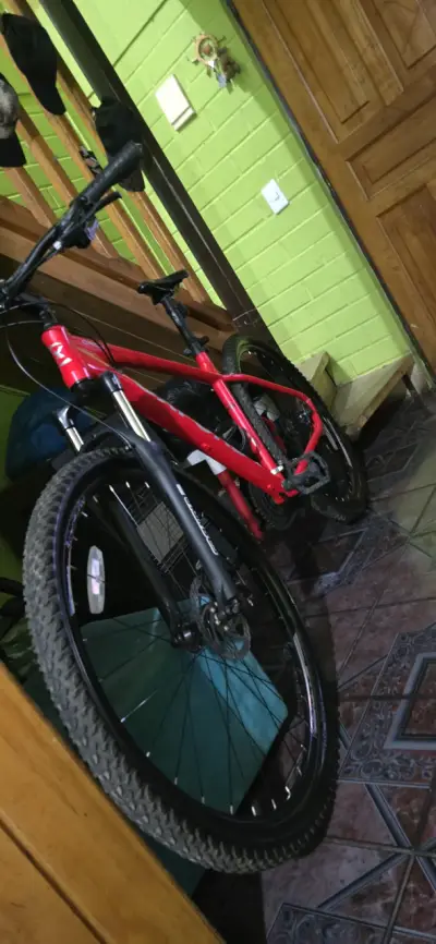 Bicicleta Oxford roja de montaña en buen estado - miniatura 5