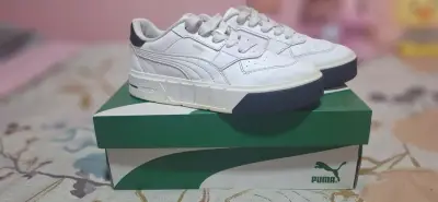 Zapatillas deportivas blancas Puma para niñas - miniatura 5