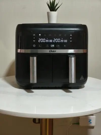 Freidora de Aire Oster Negra con Pantalla Digital - miniatura 2
