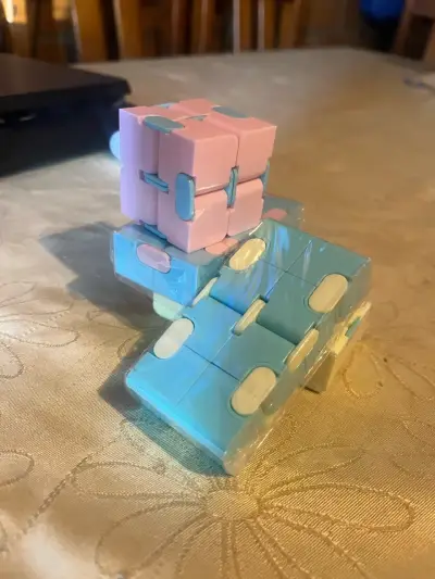 Cubos de rompecabezas infinitos de colores pastel - miniatura 2