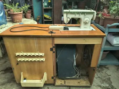 Máquina de Coser Singer Antigua - miniatura 2