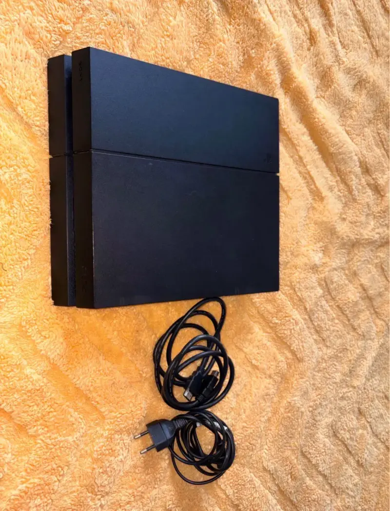 Consola PS4 con control y base de carga - 3