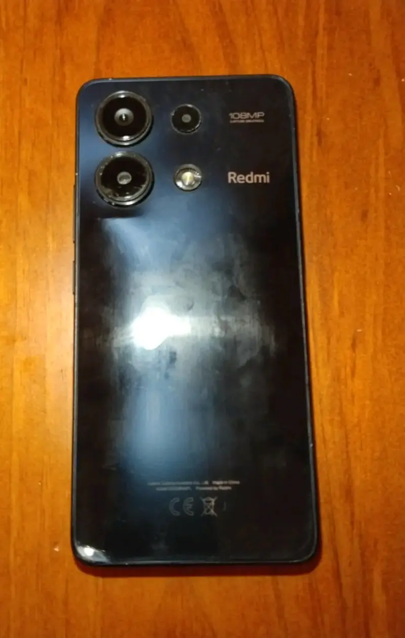 Smartphone Xiaomi Redmi con pantalla rota - 2