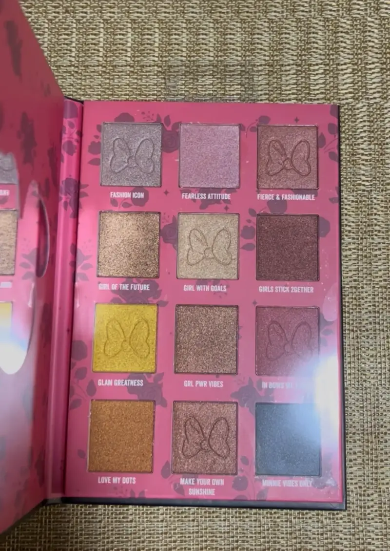 Paleta de Sombras Disney Minnie Mouse - 2