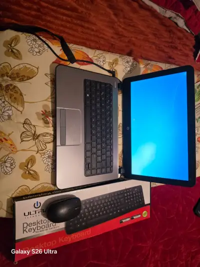 Laptop hp funcional - miniatura 1