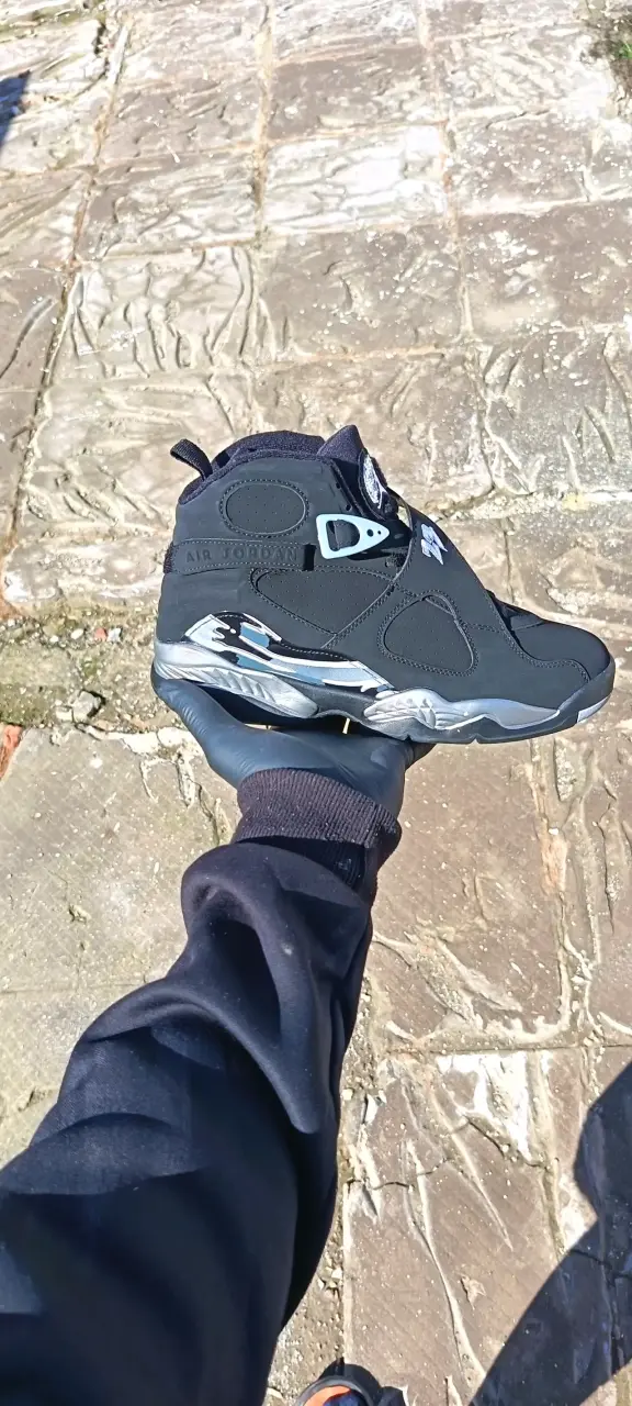 Zapatillas air Jordan 8 y New balance 9060 - 3