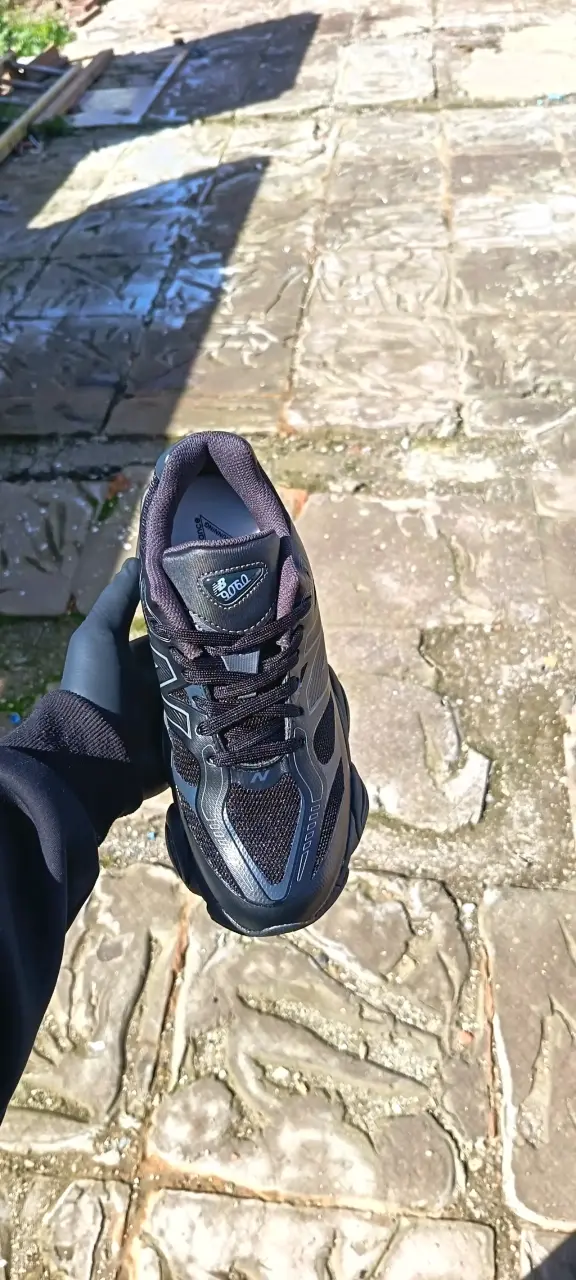 Zapatillas air Jordan 8 y New balance 9060 - 5