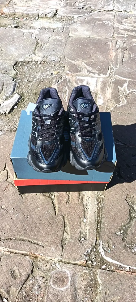 Zapatillas air Jordan 8 y New balance 9060 - 11