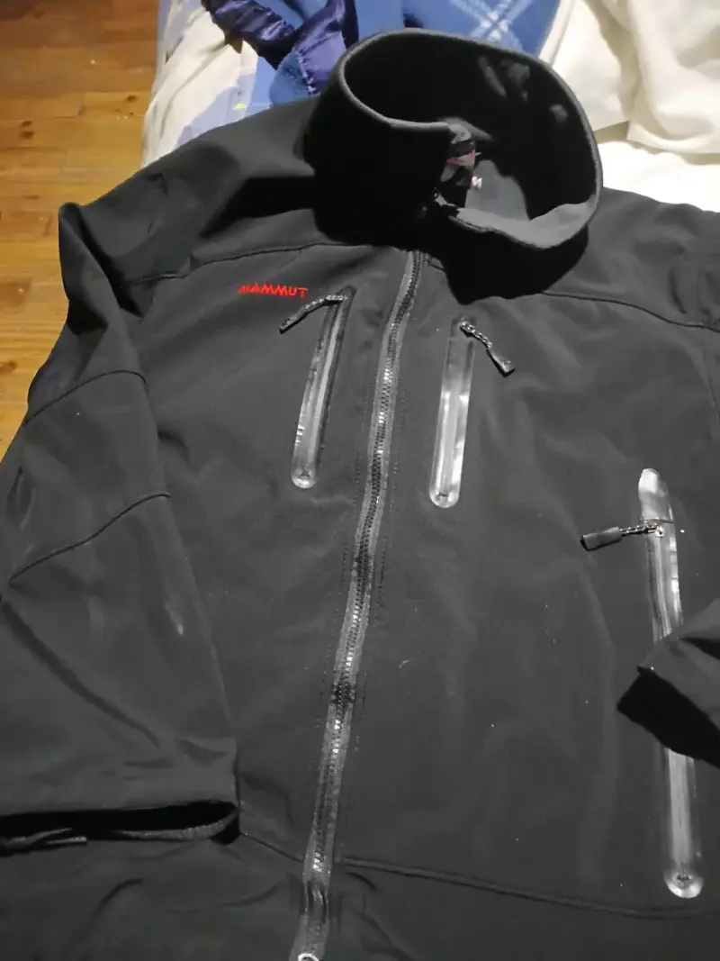 Chaqueta Softshell Negra Mammut para Hombre - 1