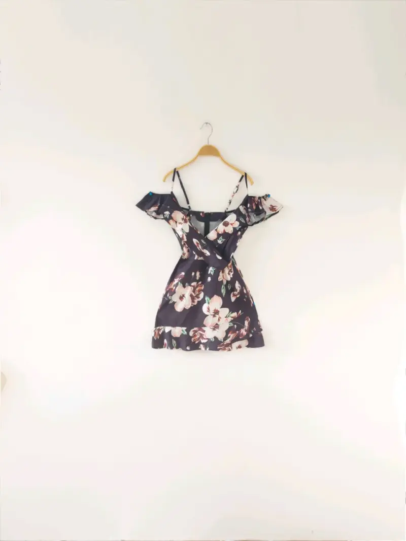 Vestido corto floral con volantes - 2