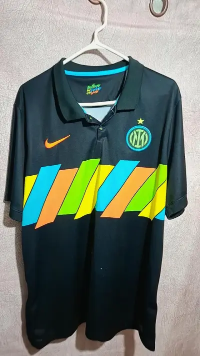 Polera deportiva Nike Inter de Milán negra - miniatura 1
