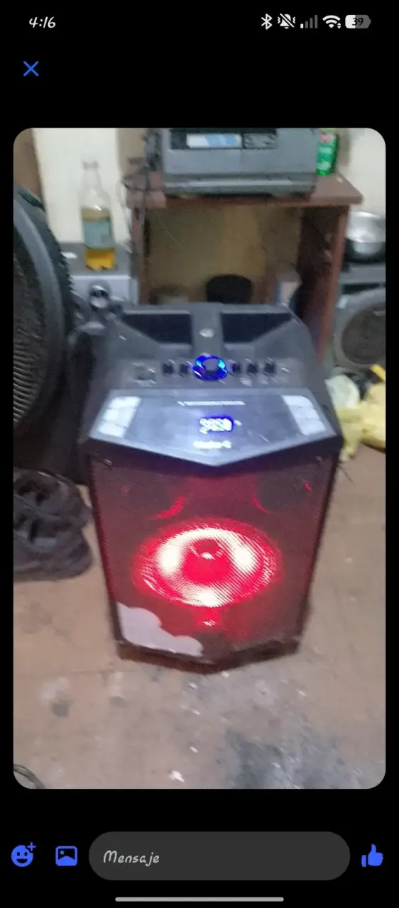 Parlante recargable Master-G con luces LED - 2