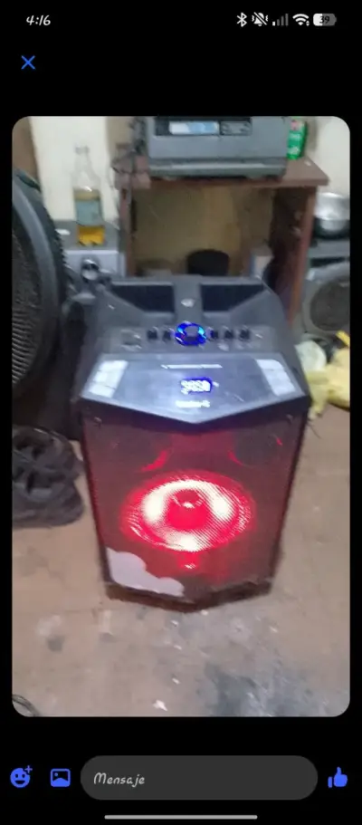 Parlante recargable Master-G con luces LED - miniatura 2