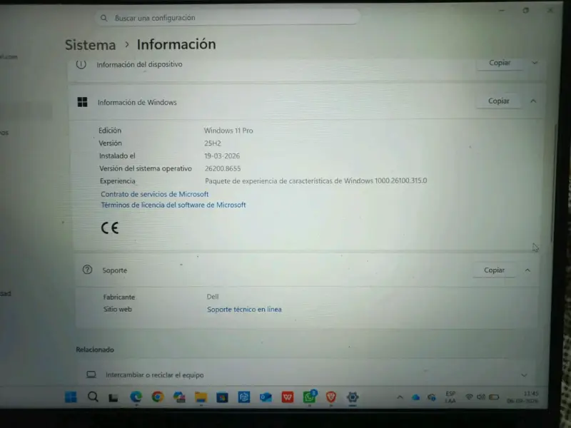 Laptop Dell con Windows 11 Pro - 10