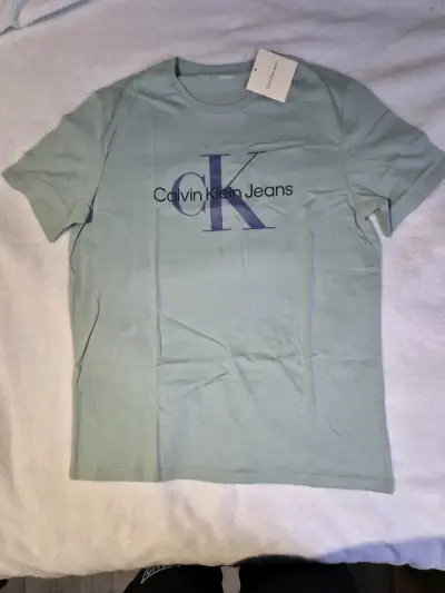 Polera Calvin Klein  verde claro - miniatura 1