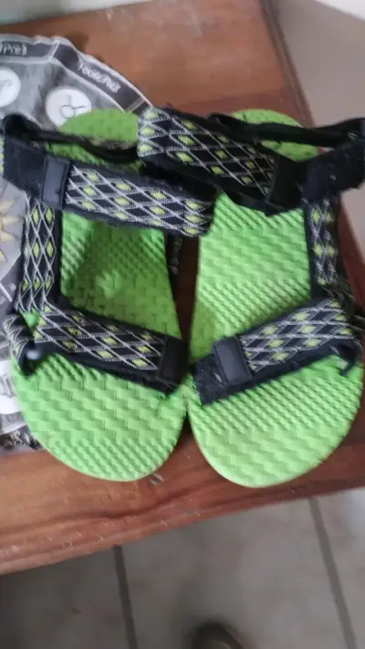 Sandalias deportivas verdes para niño 30 - miniatura 1