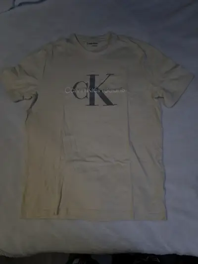 Polera Calvin Klein Jeans beige para hombre - miniatura 1