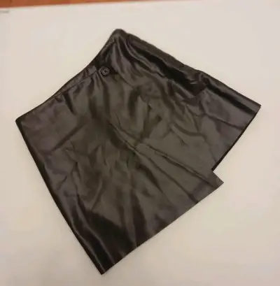 Falda-Short de ecocuero - HyM - miniatura 1