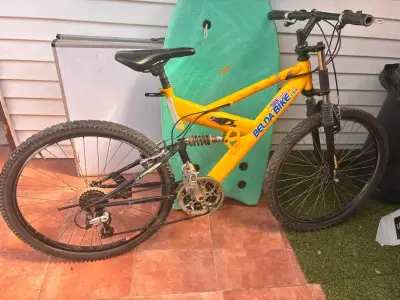 Bicicleta de montaña Belda Bike amarilla - miniatura 1