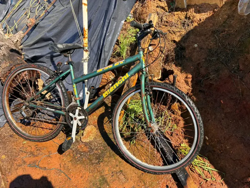 Bicicleta Bianchi MTB verde en buen estado - 2