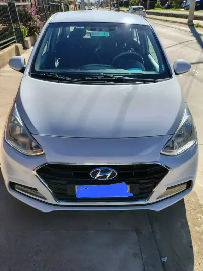 Hyundai Gran i10 sedan 2020 blanco - miniatura 2