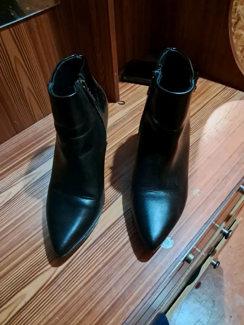 Botines de cuero negro con tacón para mujer - 2