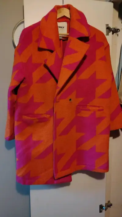 Abrigo de lana estampado naranja y fucsia Only - miniatura 1