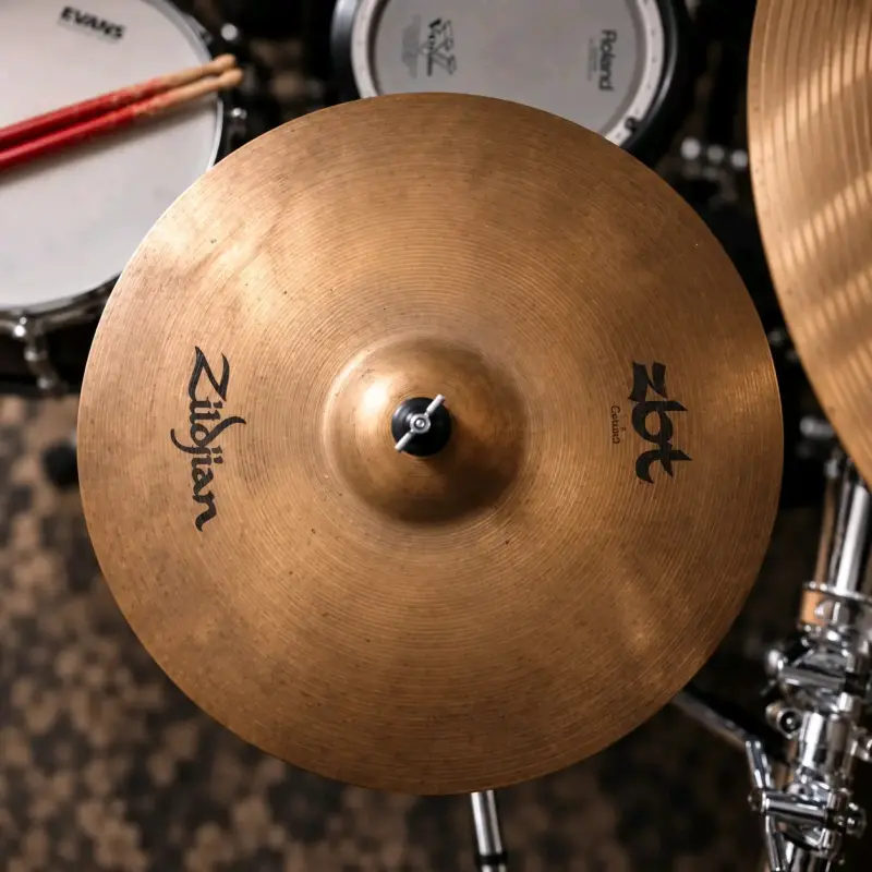 Crash 16" Zildjian ZBT para batería - 3